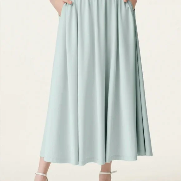 NWOT Light Azule Maxi skirt with Pockets and Tank - Picture 3 of 5